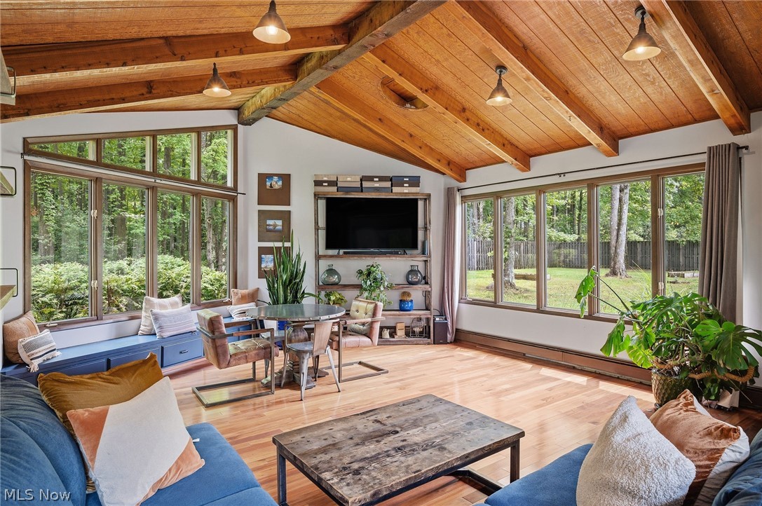 8995 Knotty Pine Lane Chardon OH 44024
