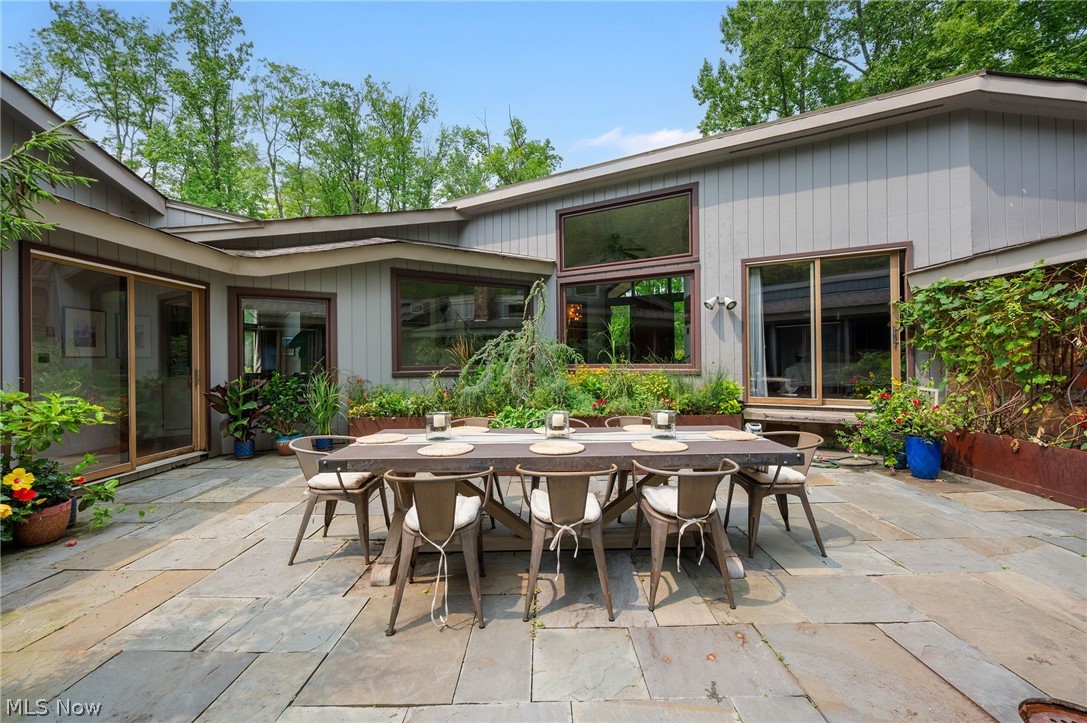 8995 Knotty Pine Lane Chardon OH 44024