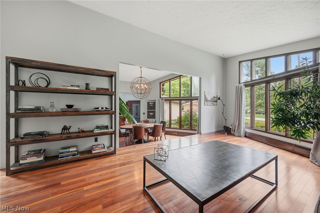 8995 Knotty Pine Lane Chardon OH 44024