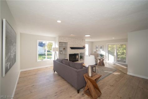 1766 Longwood Drive Mayfield Heights OH 44124