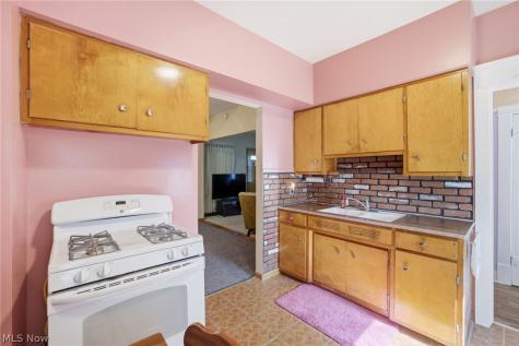 911 Inman Street Akron OH 44306