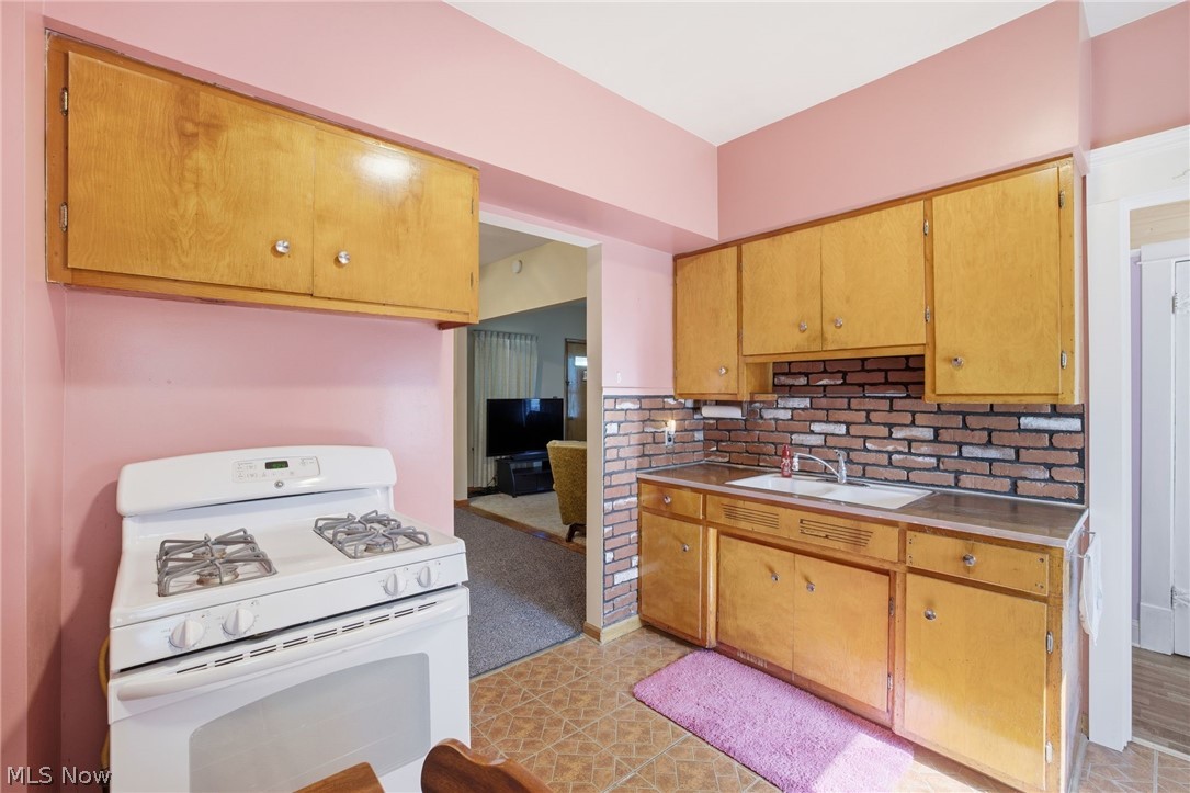 911 Inman Street Akron OH 44306