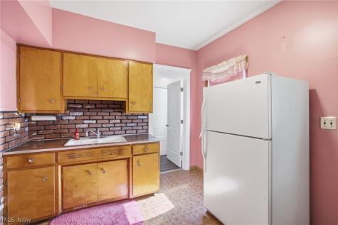 911 Inman Street Akron OH 44306
