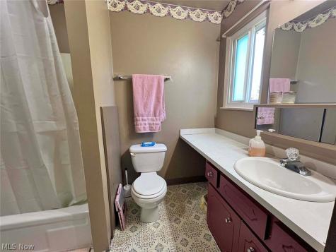 4060 Tudor Avenue Brunswick OH 44212