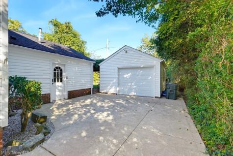 137 33rd Street NW Canton OH 44709