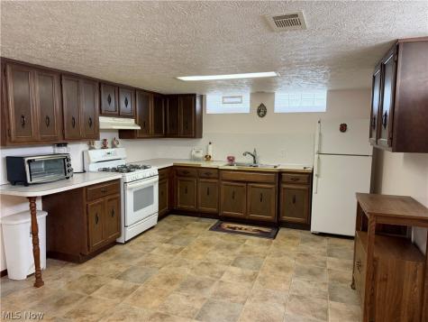 1510 Winchester Drive Parma OH 44134