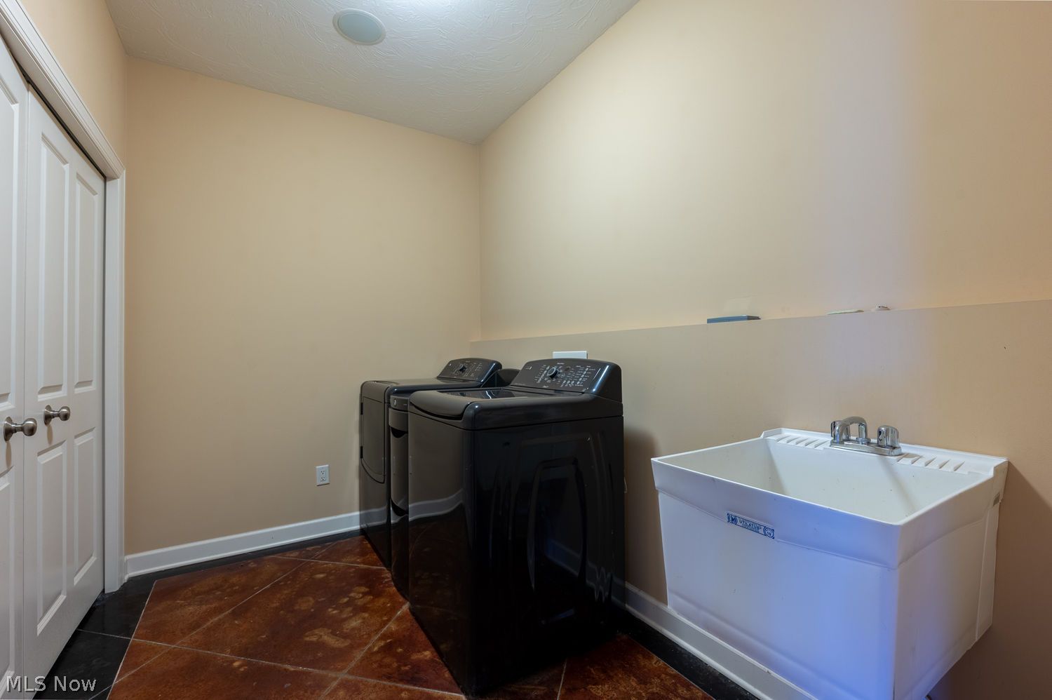 604 Rundle Street Lagrange OH 44050