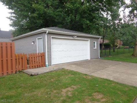 25408 Highland Road Richmond Heights OH 44143