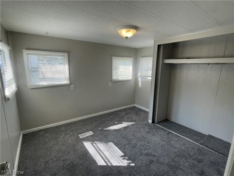 8317 Russell Lane Cleveland OH 44144
