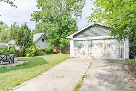 2661 Idlewood Road Cleveland Heights OH 44118