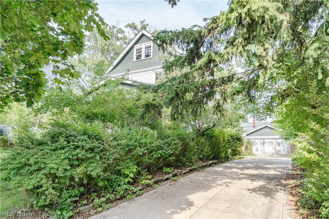 2661 Idlewood Road Cleveland Heights OH 44118