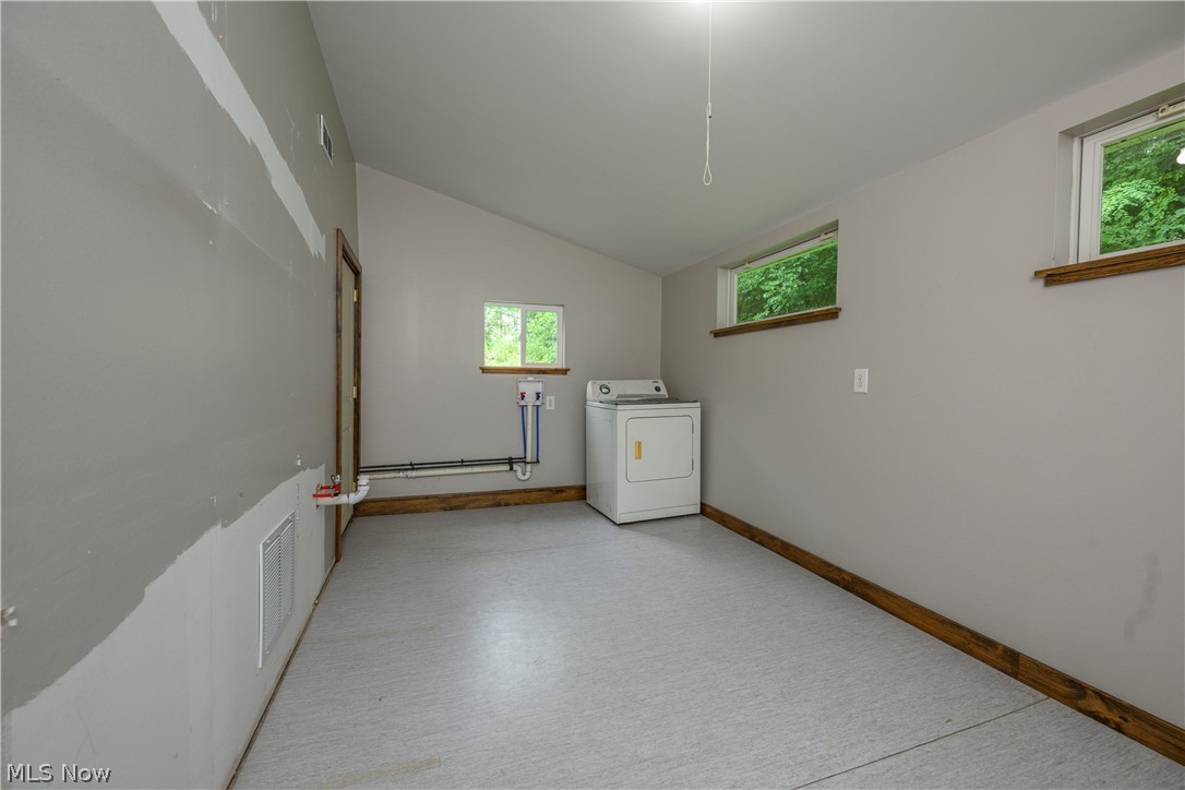 6600 Maplehurst Avenue SE East Sparta OH 44626