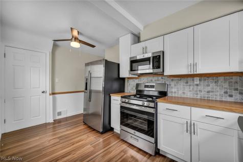 5234 Henry Street Maple Heights OH 44137