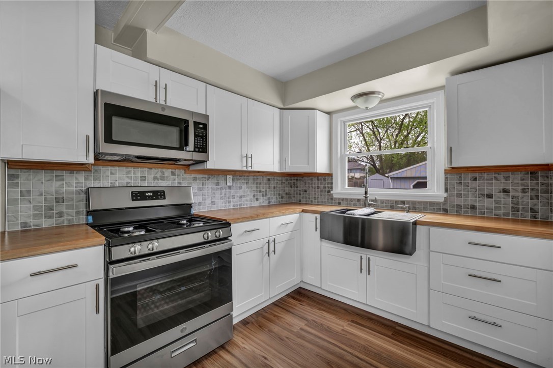 5234 Henry Street Maple Heights OH 44137