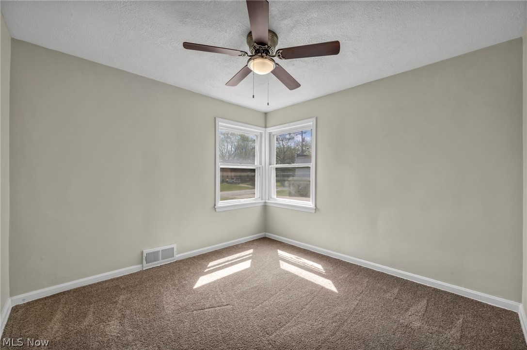 5234 Henry Street Maple Heights OH 44137