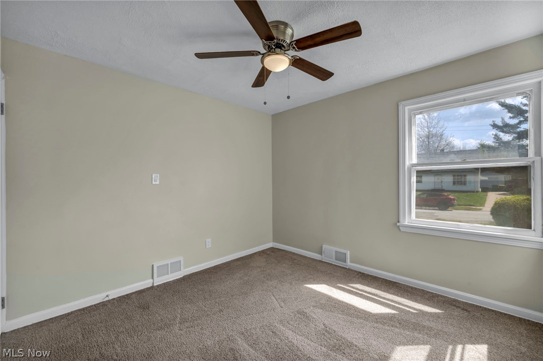 5234 Henry Street Maple Heights OH 44137