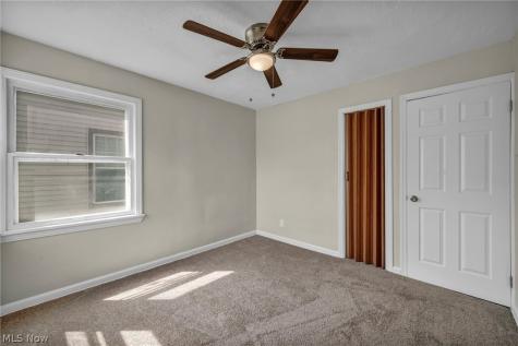 5234 Henry Street Maple Heights OH 44137