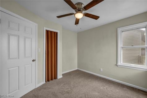 5234 Henry Street Maple Heights OH 44137