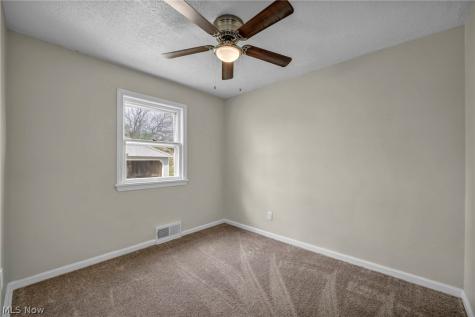 5234 Henry Street Maple Heights OH 44137
