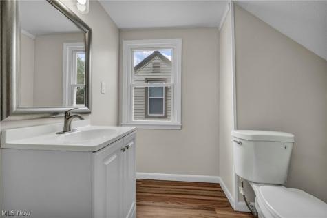 5234 Henry Street Maple Heights OH 44137
