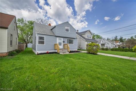 5234 Henry Street Maple Heights OH 44137