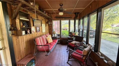 154 Taylor Road Barberton OH 44203