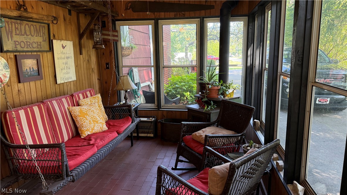 154 Taylor Road Barberton OH 44203