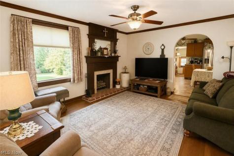 154 Taylor Road Barberton OH 44203