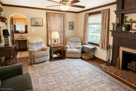 154 Taylor Road Barberton OH 44203