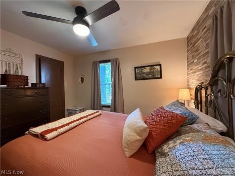 154 Taylor Road Barberton OH 44203
