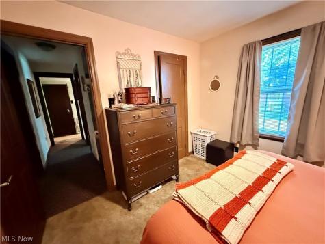 154 Taylor Road Barberton OH 44203