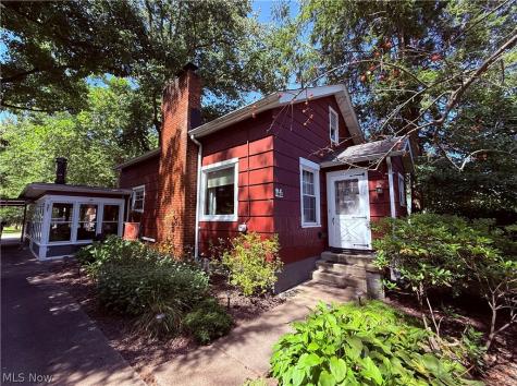 154 Taylor Road Barberton OH 44203