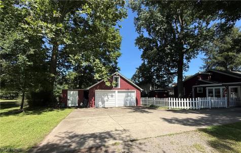 154 Taylor Road Barberton OH 44203