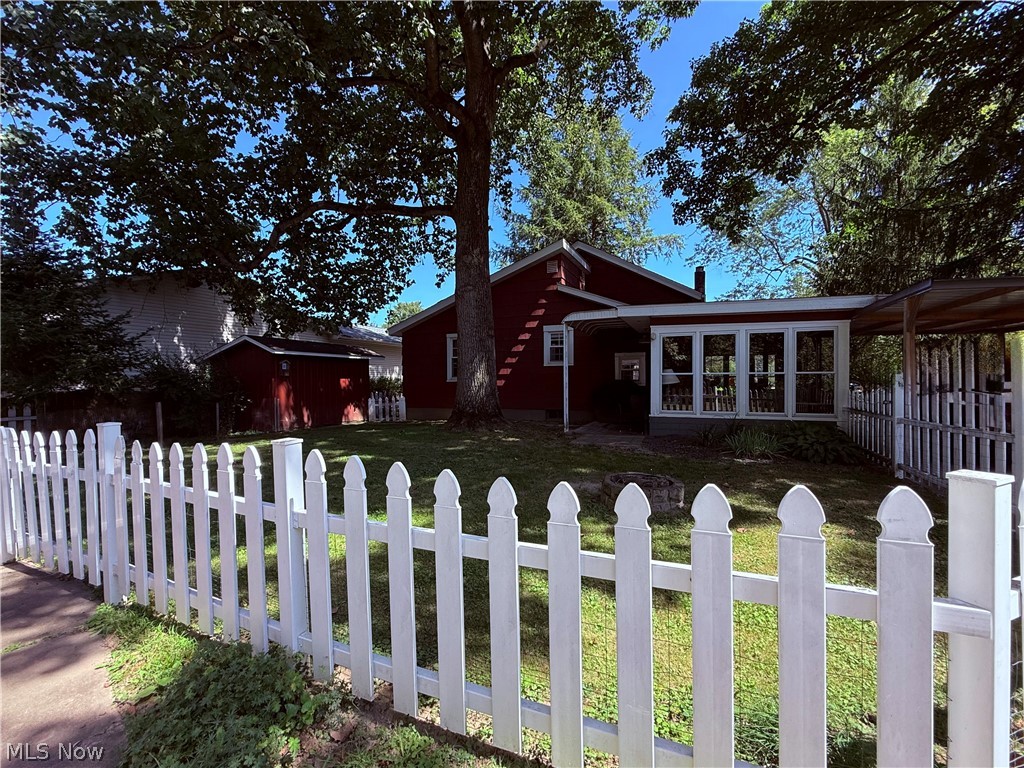 154 Taylor Road Barberton OH 44203