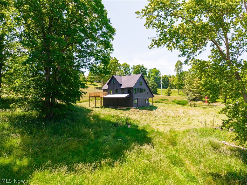 3640 NW Hope Road Magnolia OH 44643