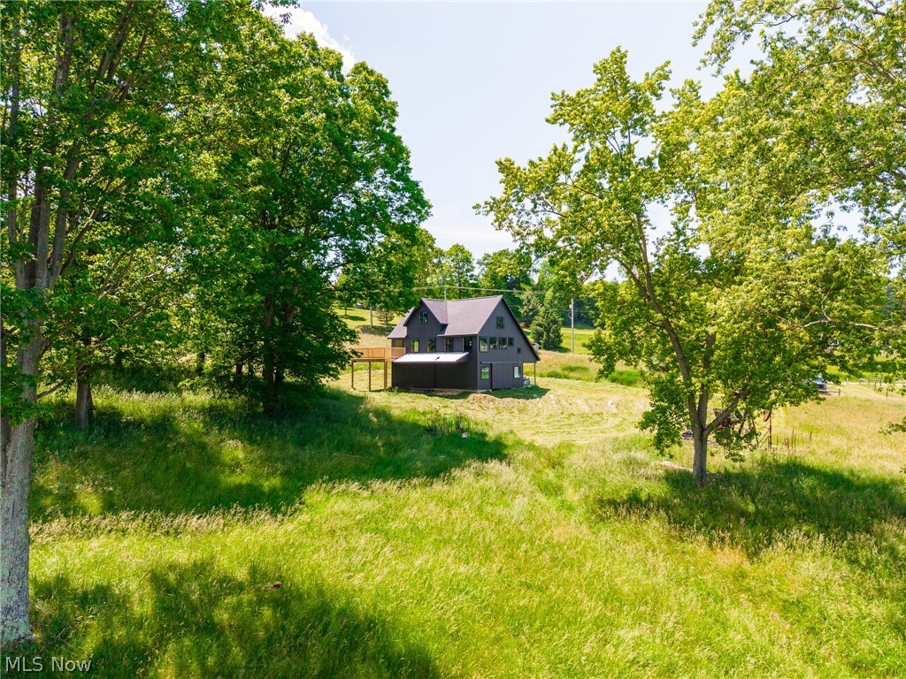 3640 NW Hope Road Magnolia OH 44643