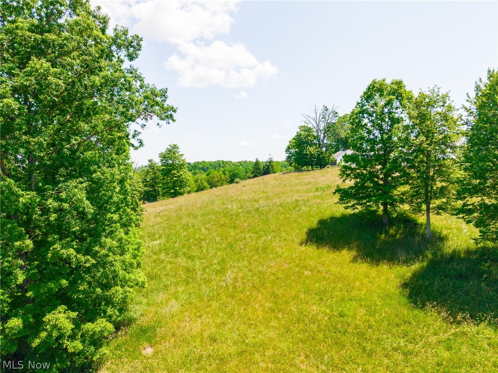 3640 NW Hope Road Magnolia OH 44643