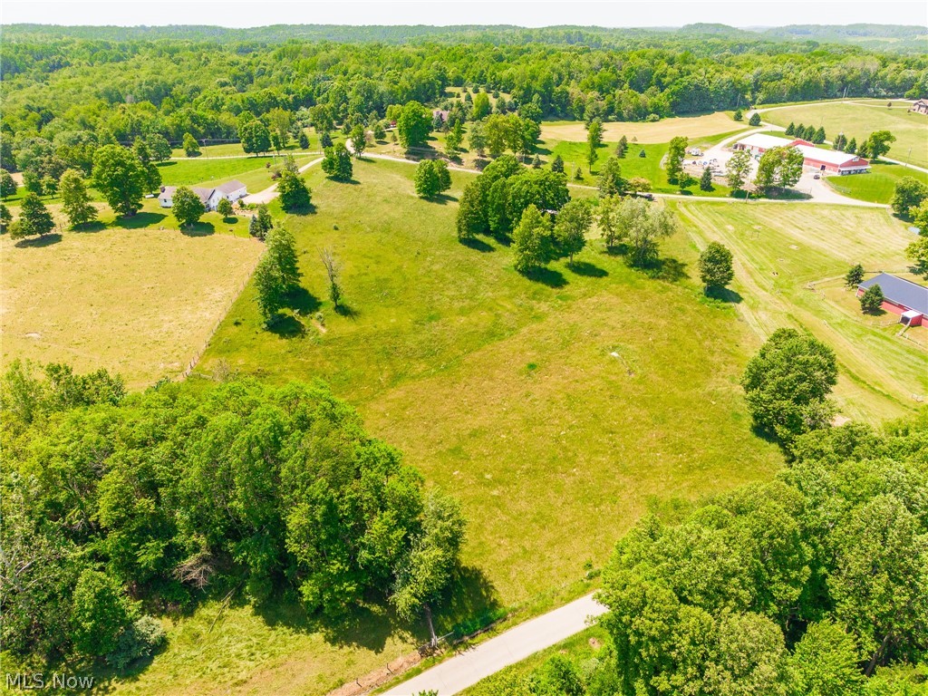 3640 NW Hope Road Magnolia OH 44643