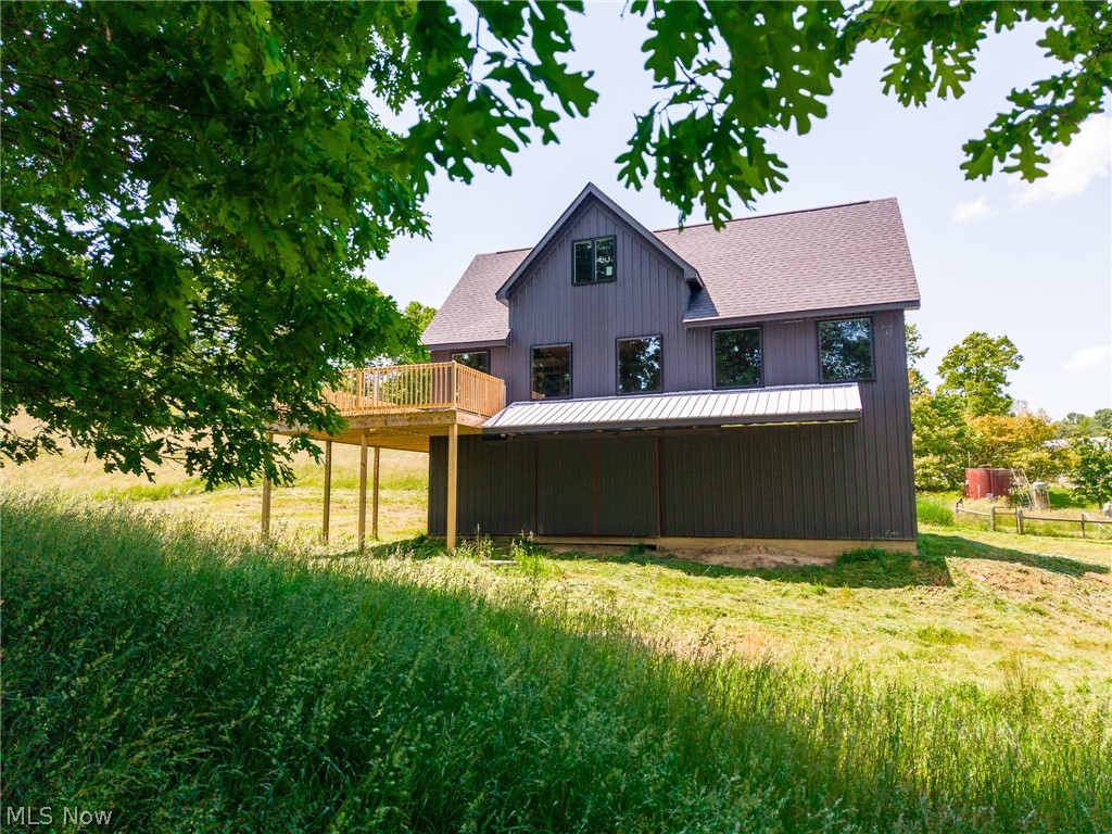 3640 NW Hope Road Magnolia OH 44643