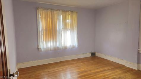 387 E York Street Akron OH 44310
