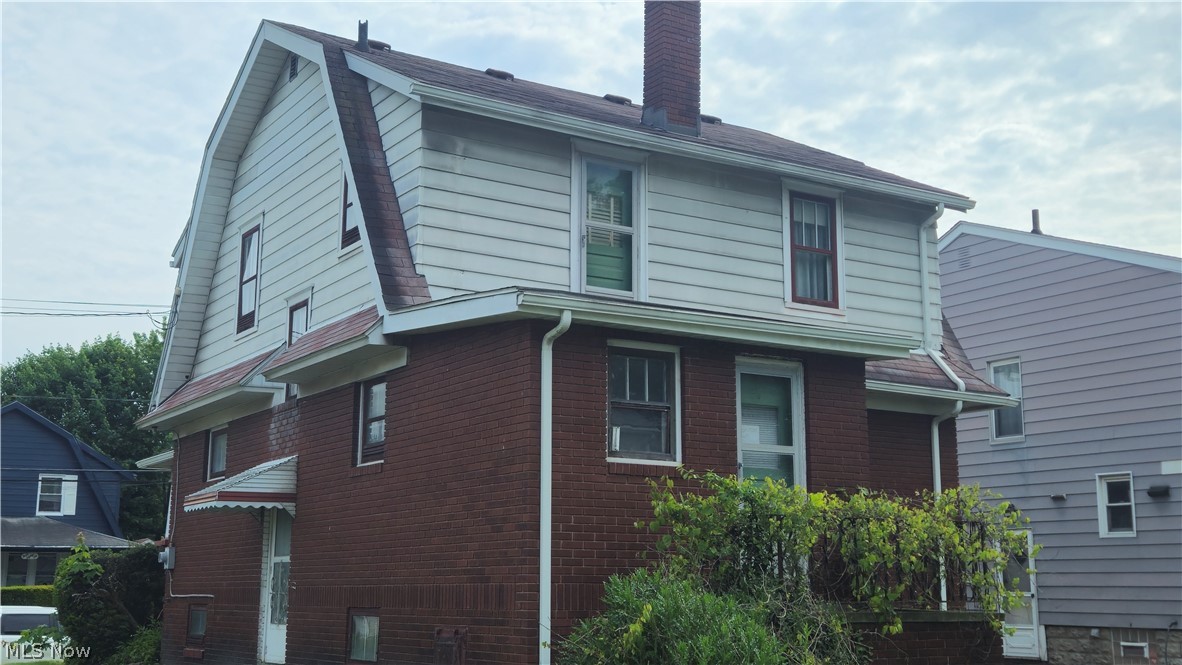 387 E York Street Akron OH 44310