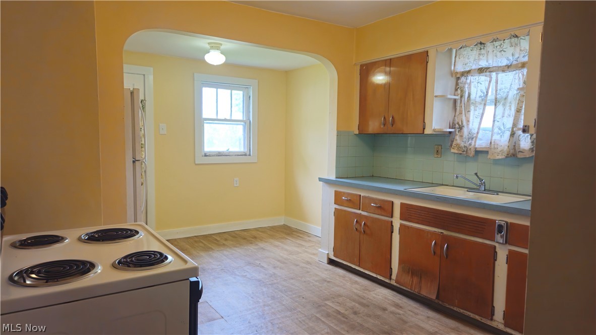 387 E York Street Akron OH 44310