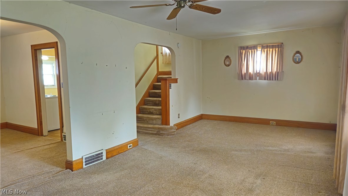 387 E York Street Akron OH 44310