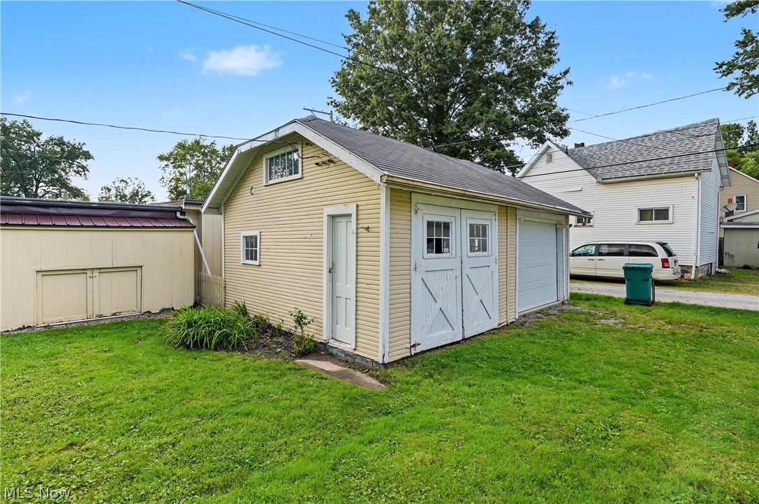 346 W Indiana Avenue Sebring OH 44672