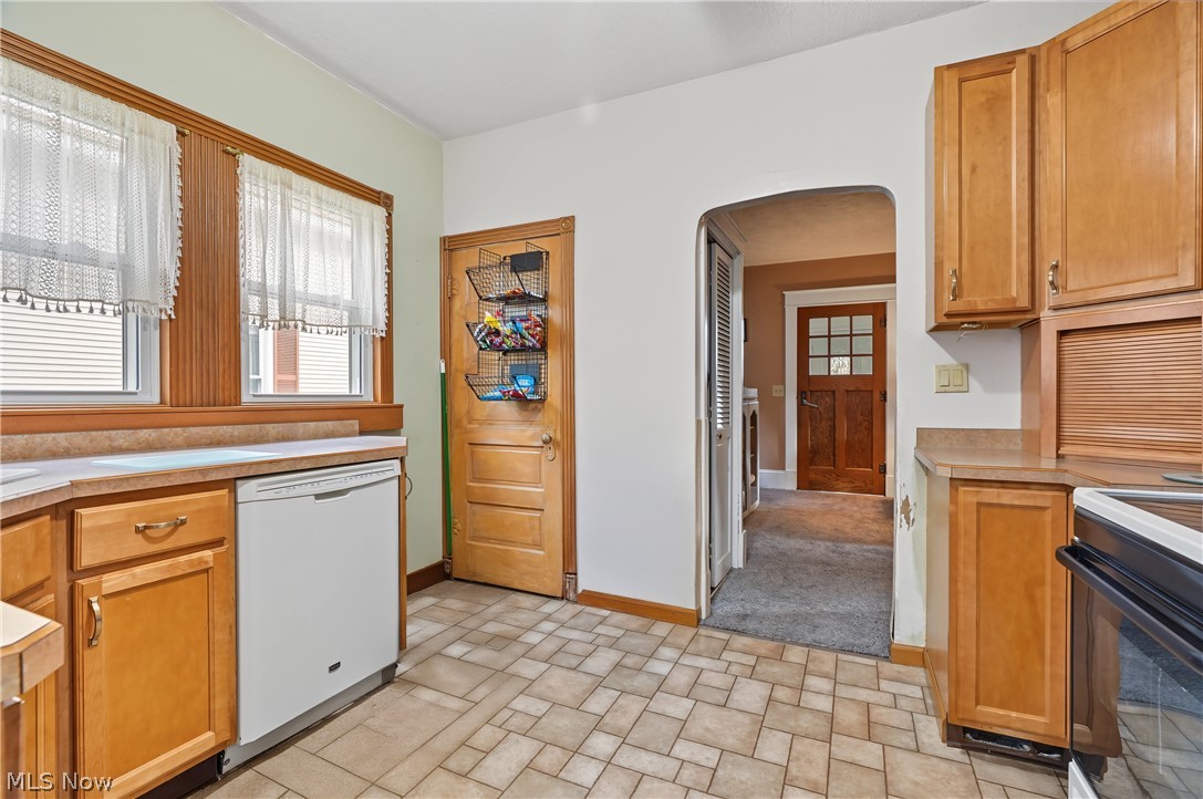 346 W Indiana Avenue Sebring OH 44672
