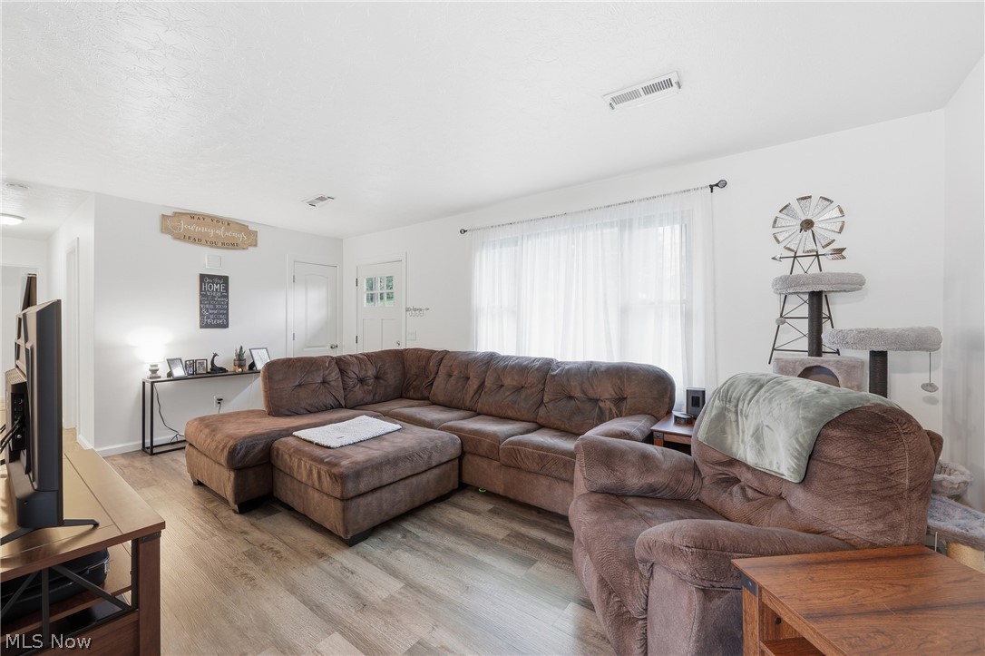 2655 Lisa Kim Lane Nashport OH 43830