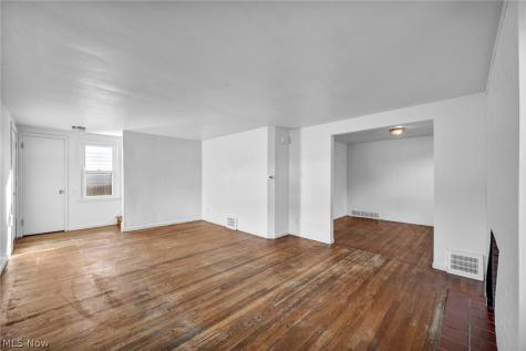 2140 Garfield Boulevard Lorain OH 44052