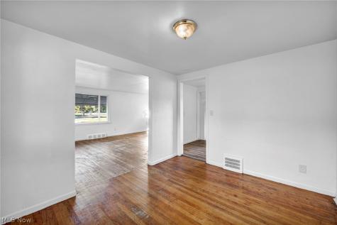 2140 Garfield Boulevard Lorain OH 44052