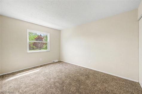 913 Sherwood Drive Macedonia OH 44056