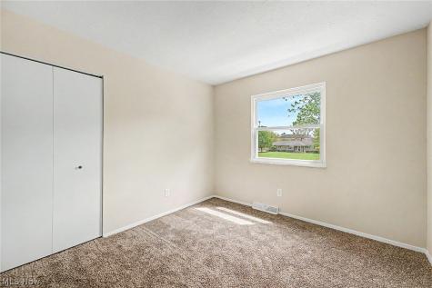 913 Sherwood Drive Macedonia OH 44056
